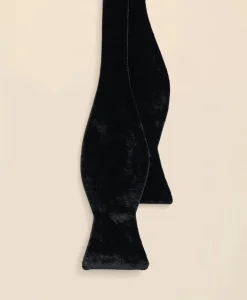 Formal Silk Blend Velvet Bow Tie