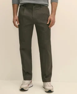 Pleated Traditional Fit Cotton Advantage Chino® Pants