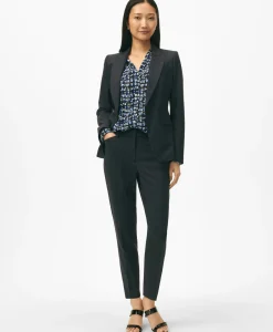 The Essentials Single-Breasted Peak Lapel in Wool Blend