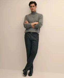 Traditional Fit Wool Flannel Dress Pants